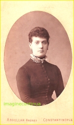 DOAMNA CU GULER DIN DANTELA c.1870